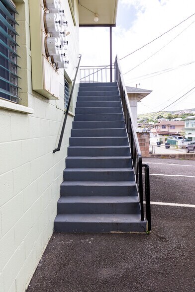 More Photos Of 1313 Ahiahi St, Honolulu Apartments For Sale