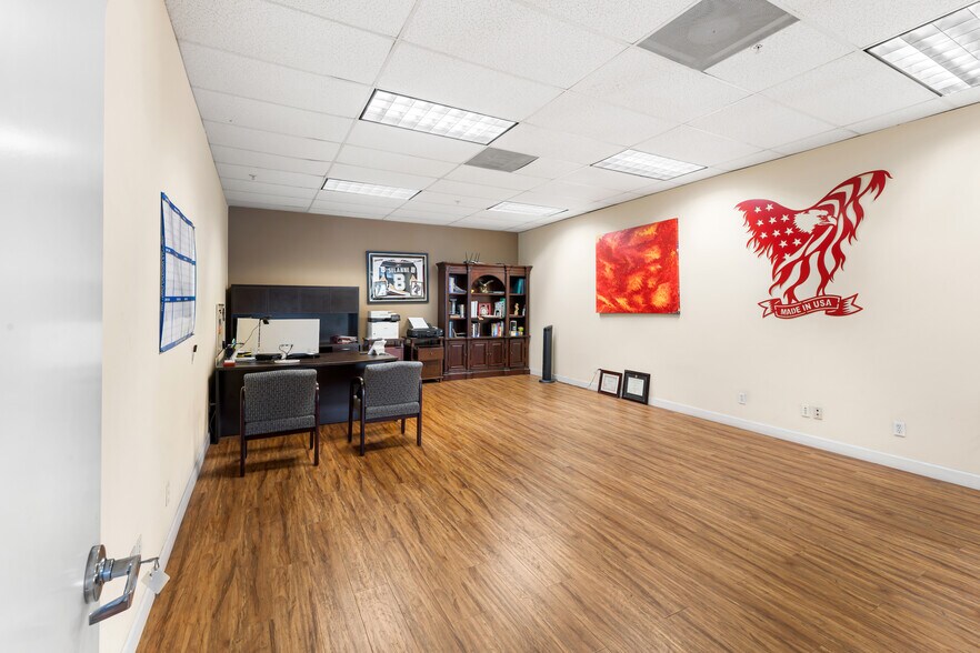 More Photos Of 708 N Vincent Ave, Covina Manufacturing For Lease