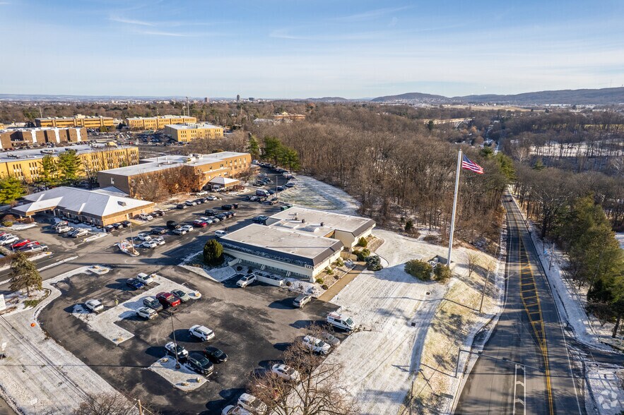 More Photos Of 1275 S Cedar Crest Blvd, Allentown Medical For Lease