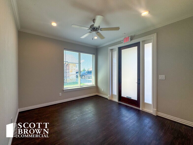 More Photos Of 870 Hebron Pky, Lewisville Unknown For Lease