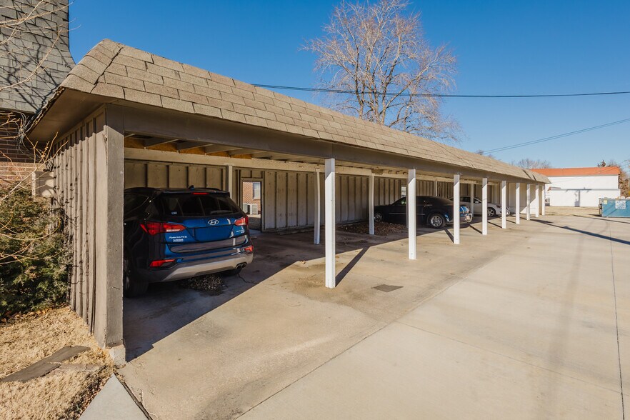 More Photos Of 3102 Sierra Pky, Hutchinson Apartments For Sale