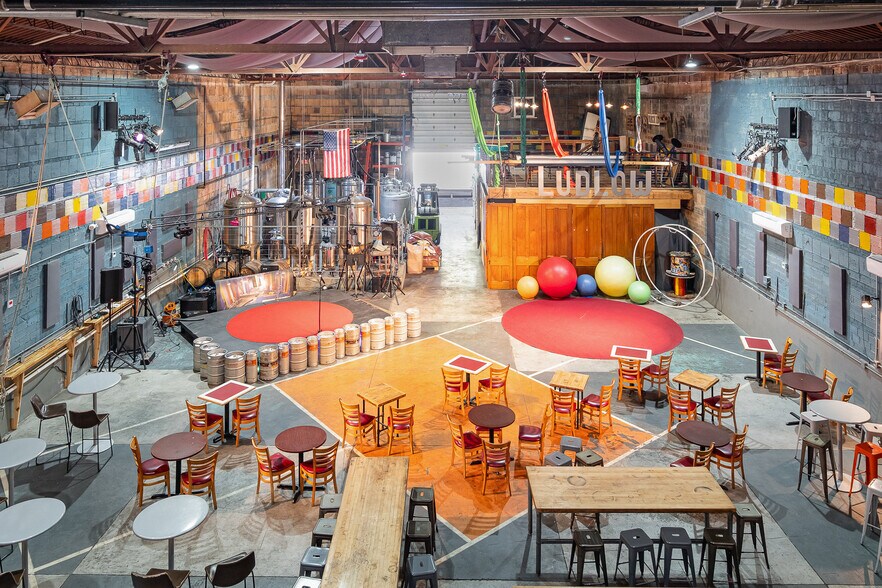 More Photos Of 322-324 Elm St, Ludlow Bar For Sale