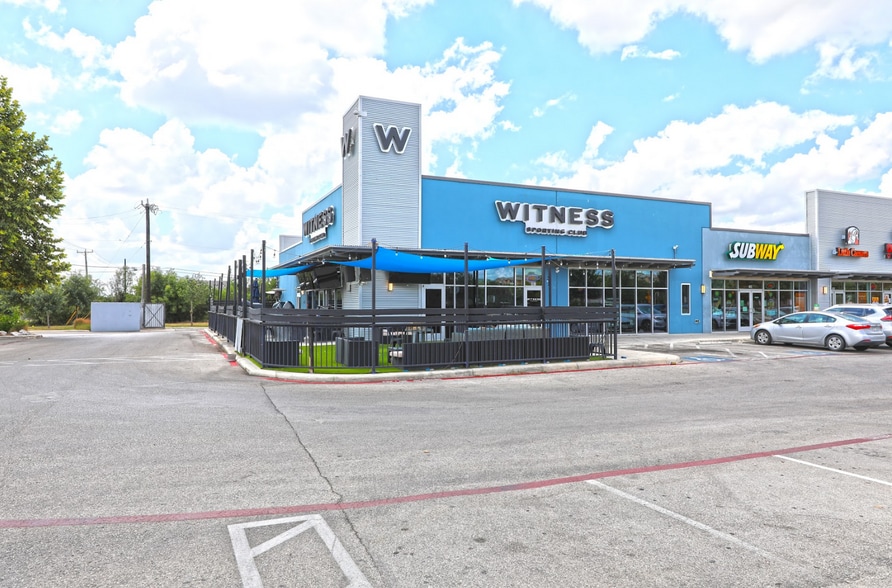 More Photos Of 7280 UTSA Blvd, San Antonio Freestanding For Lease