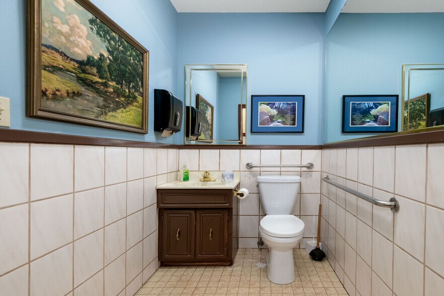 More Photos Of 246 S Church St, Grass Valley Specialty For Sale