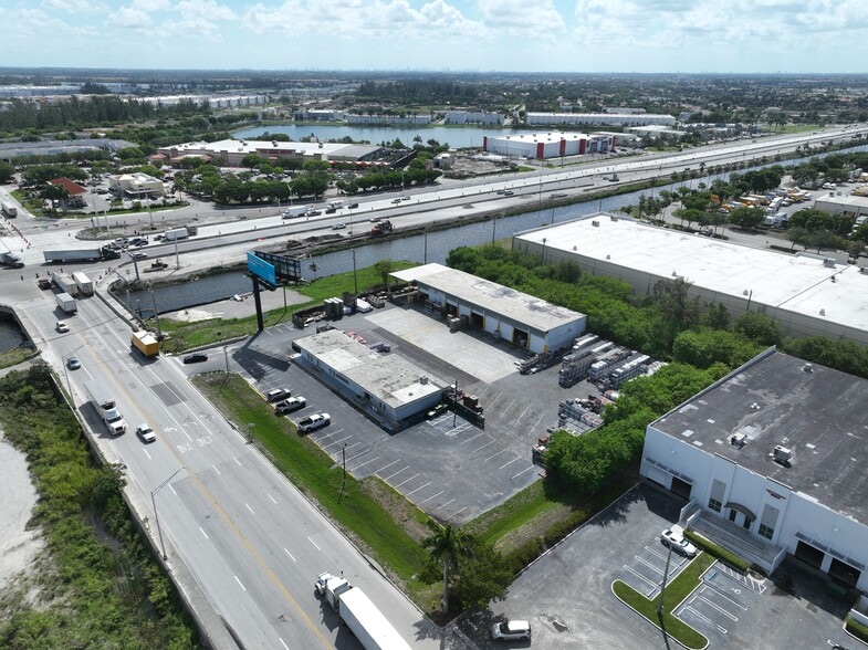 Primary Photo Of 11100 NW 112th Ct, Medley Warehouse For Lease