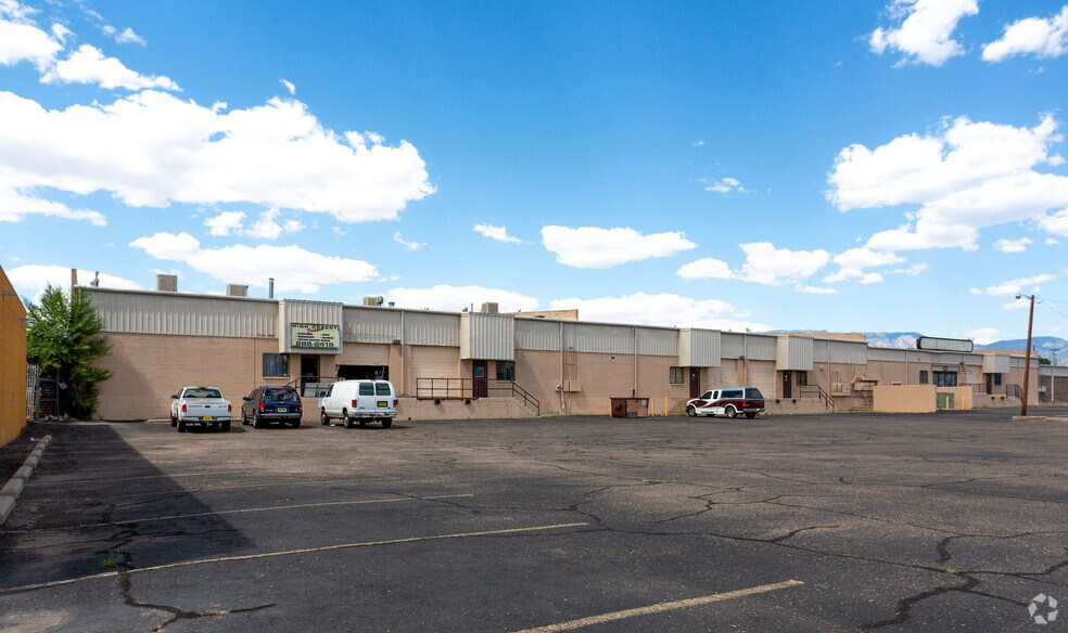 More Photos Of 2531 Jefferson St NE, Albuquerque Warehouse For Lease