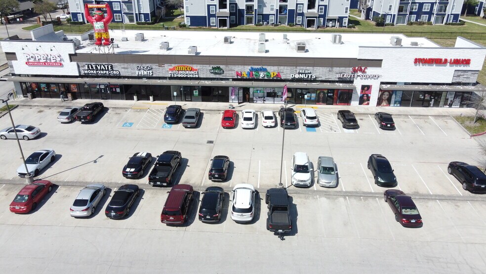 More Photos Of 3503 S Sam Houston Pkwy E, Houston Storefront For Lease