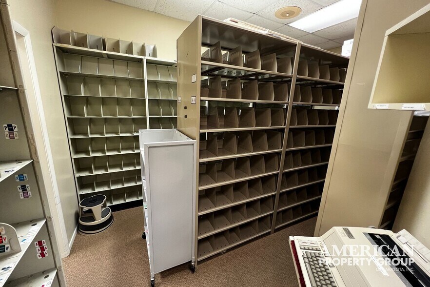 More Photos Of 3920 Bee Ridge Rd, Sarasota Medical For Sale