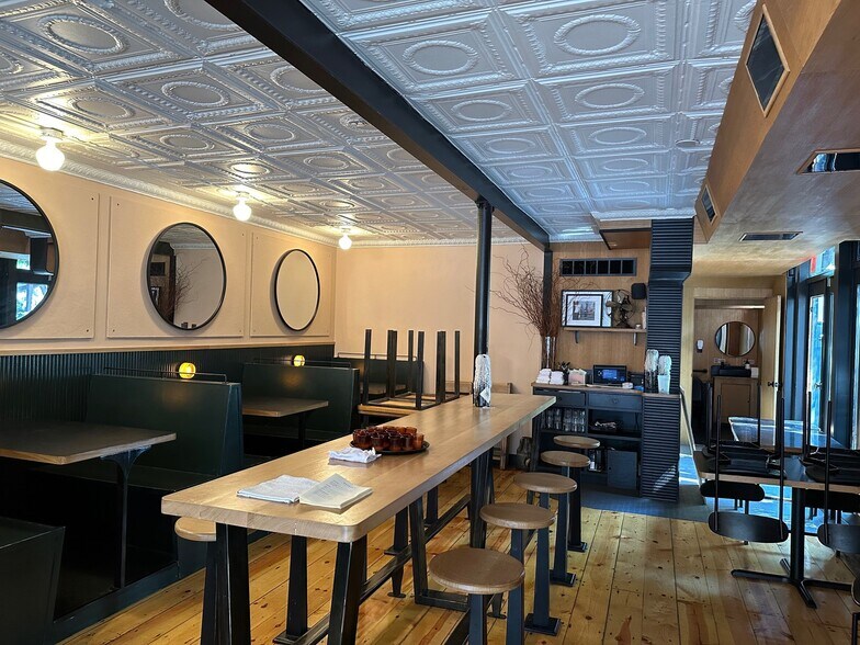 More Photos Of 241 Smith St, Brooklyn Storefront Retail Residential For Lease