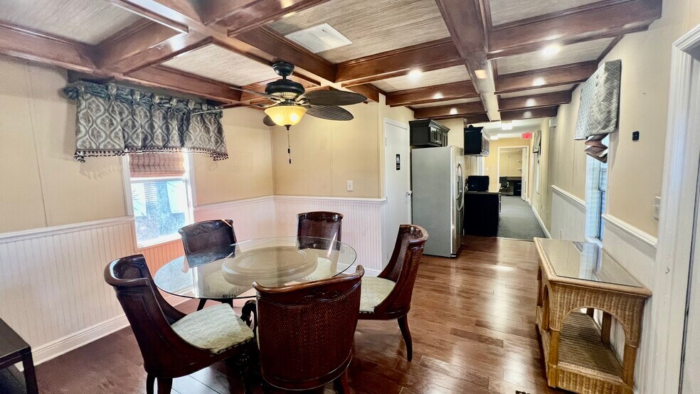 More Photos Of 5703 S Macdill Ave, Tampa Coworking Space