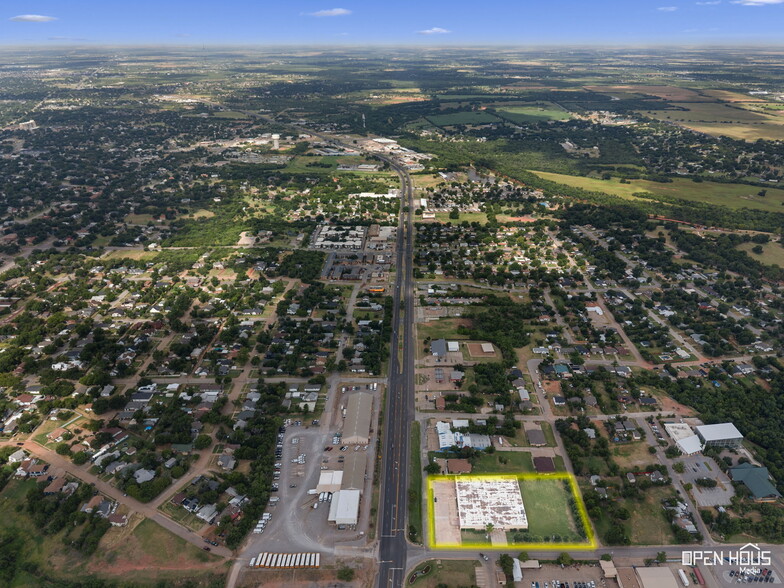 More Photos Of 2200 5th St, Wichita Falls Warehouse For Sale