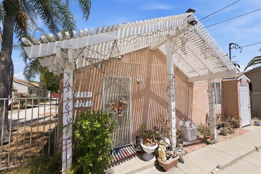 More Photos Of 559-565 61st St, San Diego Apartments For Sale