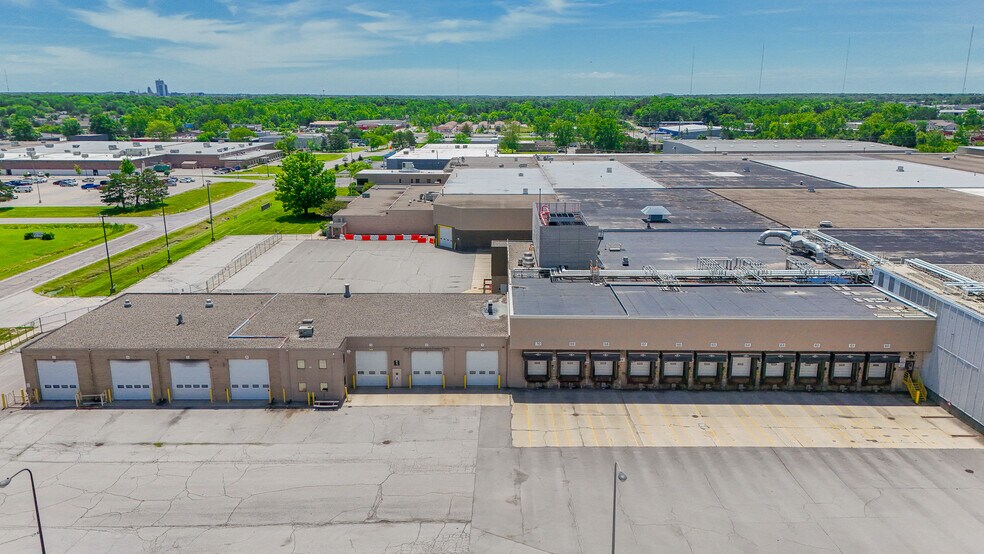 More Photos Of 4815 Executive Blvd, Fort Wayne Unknown For Lease