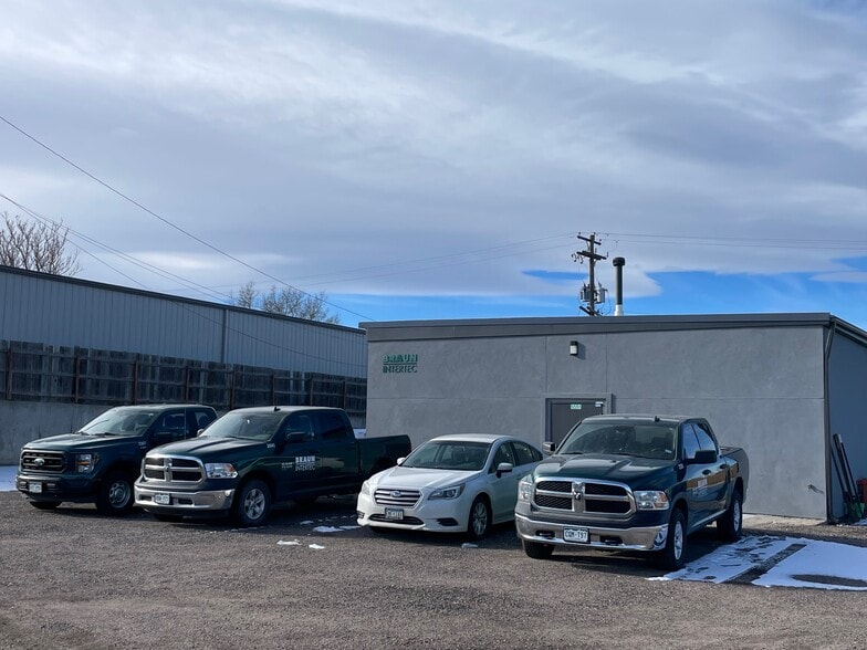 More Photos Of 5551 Newport St, Commerce City Service For Lease