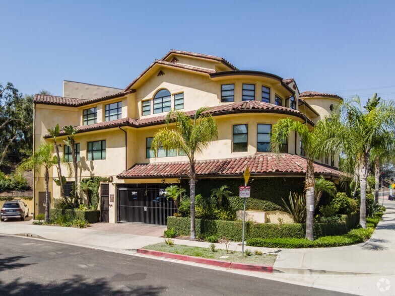 Primary Photo Of 5500 Balboa Blvd, Encino Office For Sale