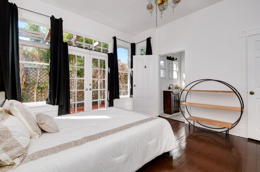 More Photos Of 870 D Ave, Coronado Apartments For Sale