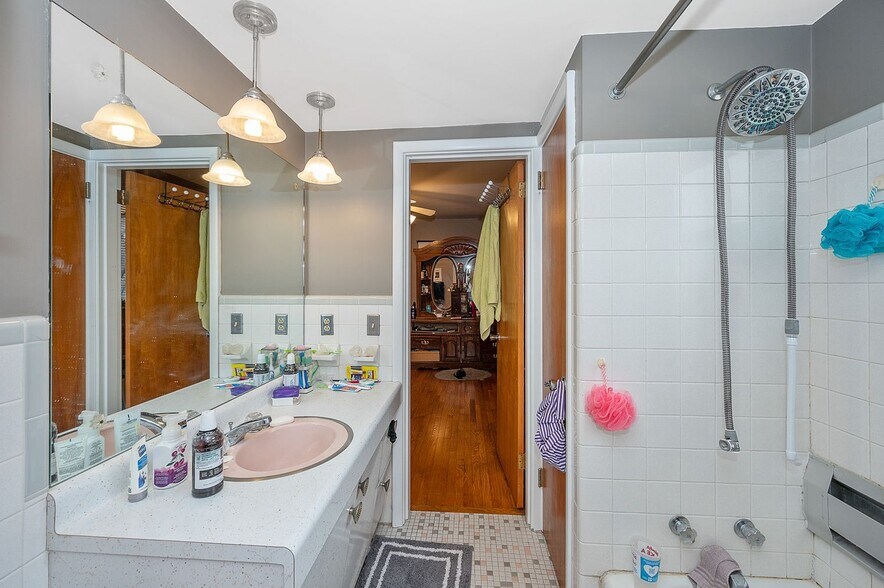 More Photos Of 2310 Van Leunen Dr, Cincinnati Multifamily For Sale