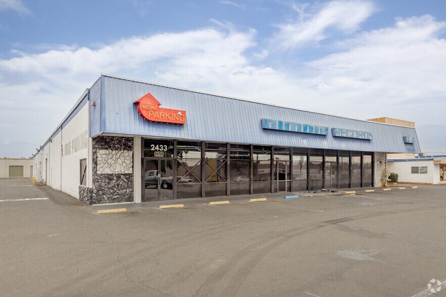 Primary Photo Of 2427-2437 Arden Way, Sacramento Freestanding For Lease