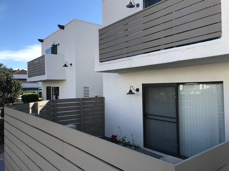 More Photos Of 1973 Apple St, Oceanside Apartments For Sale