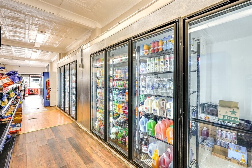 More Photos Of 1215 Kenmore Blvd, Akron Freestanding For Sale