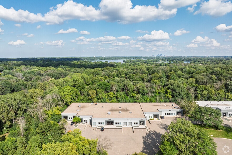 More Photos Of 12700-12760 Industrial Park Blvd, Plymouth Light Manufacturing For Lease