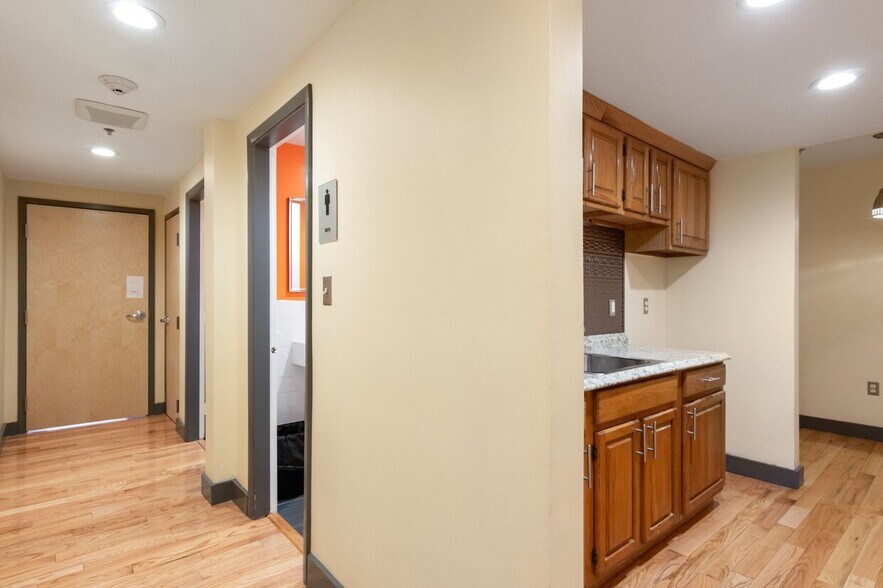 More Photos Of 18 Shepard St, Brighton Coworking Space