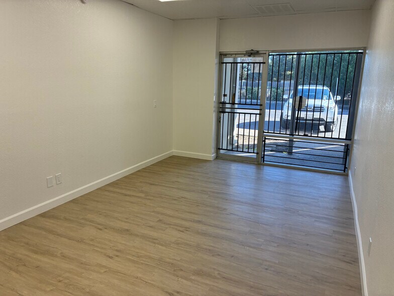 More Photos Of 1064 Woodland Ave, Modesto Warehouse For Lease