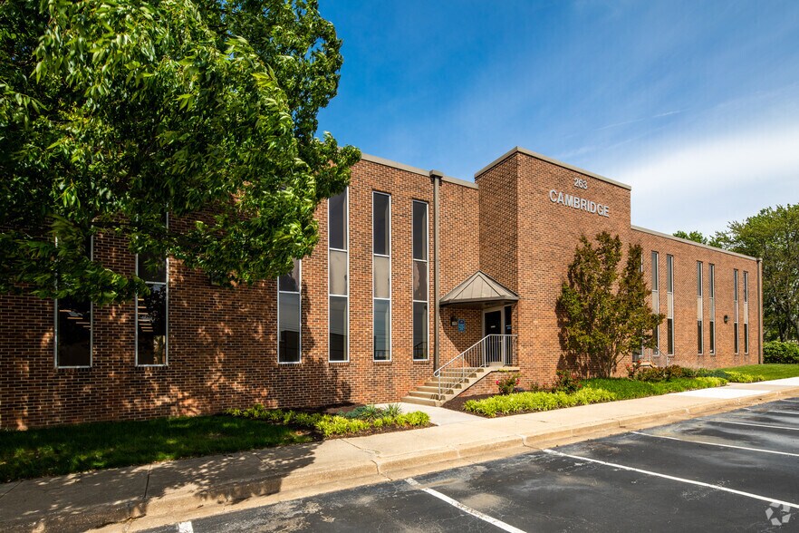 More Photos Of 256 Chapman Rd, Newark Unknown For Lease