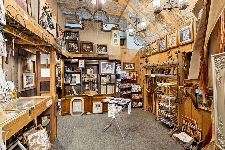 More Photos Of 135 N 2nd Ave, Upland Storefront For Lease