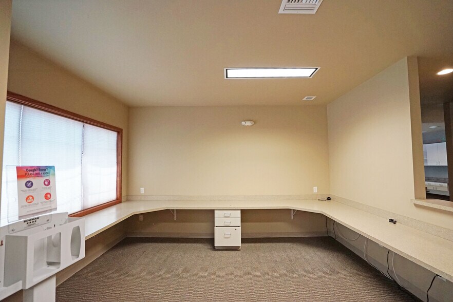 More Photos Of 1607 Creekside Loop, Yakima Medical For Lease