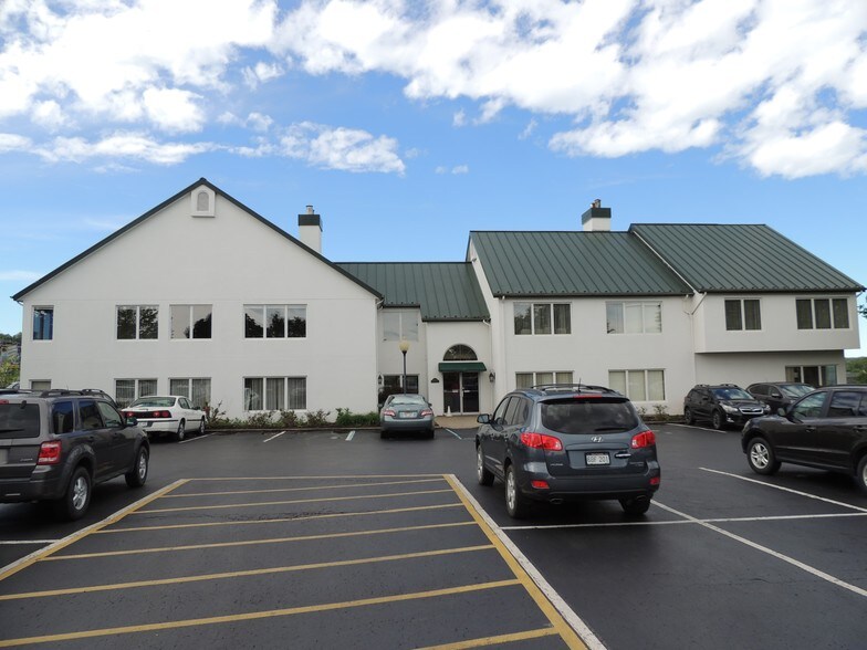 More Photos Of 2000 Hampton Ctr, Morgantown Medical For Sale