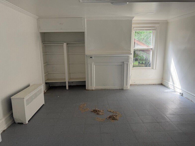 More Photos Of 184 S Pascack Rd, Nanuet Healthcare For Sale