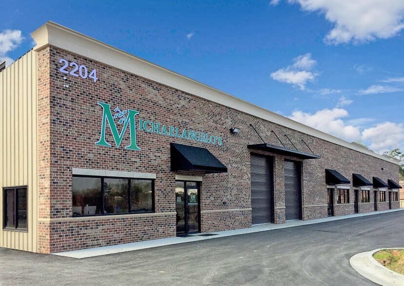 More Photos Of 2204 Justin Trl, Alpharetta Light Distribution For Lease