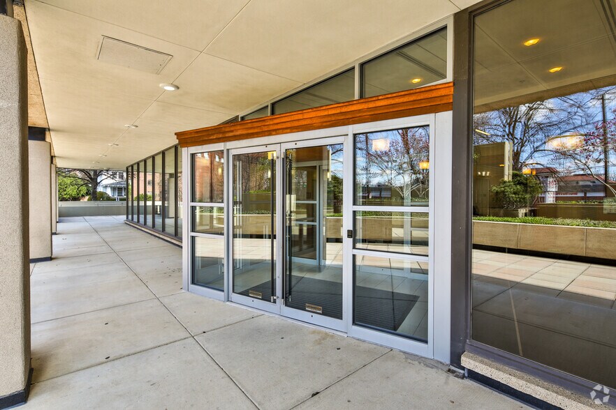 More Photos Of 6930 Carroll Ave, Takoma Park Office For Lease