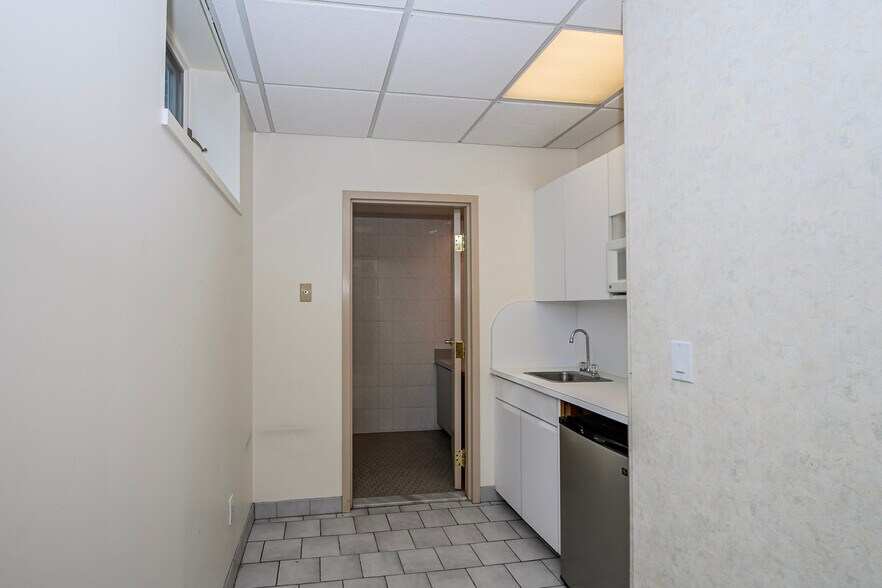More Photos Of 213 Chestnut St, Nutley Office For Sale
