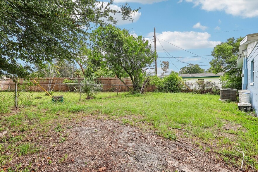 More Photos Of 4821 Shoshone St, Orlando Multifamily For Sale