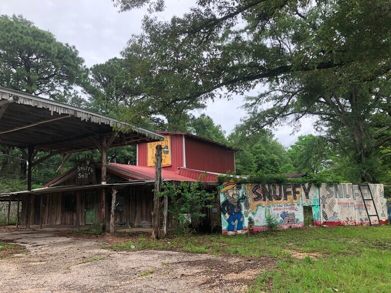 Primary Photo Of 14860 Moffett Rd, Wilmer Convenience Store For Sale