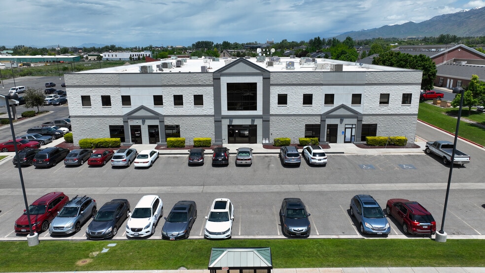 More Photos Of 517 W 100 N, Providence Loft Creative Space For Sale