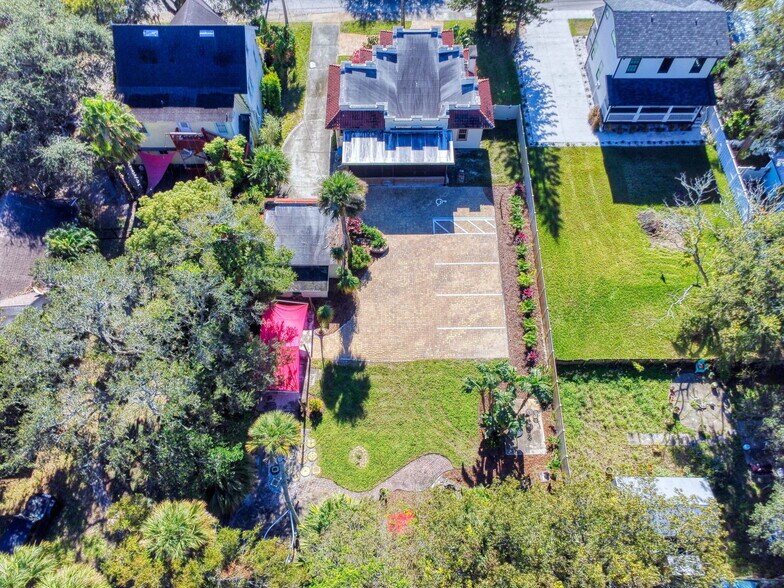 More Photos Of 215 Washington st, New Smyrna Beach Office Residential For Sale