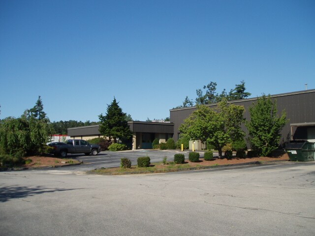 Primary Photo Of 10 Coppage Dr, Worcester Manufacturing For Lease