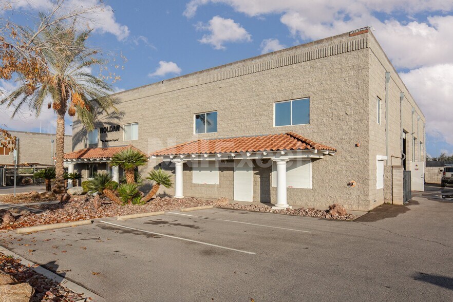 More Photos Of 2057 Pabco Rd, Henderson Warehouse For Lease