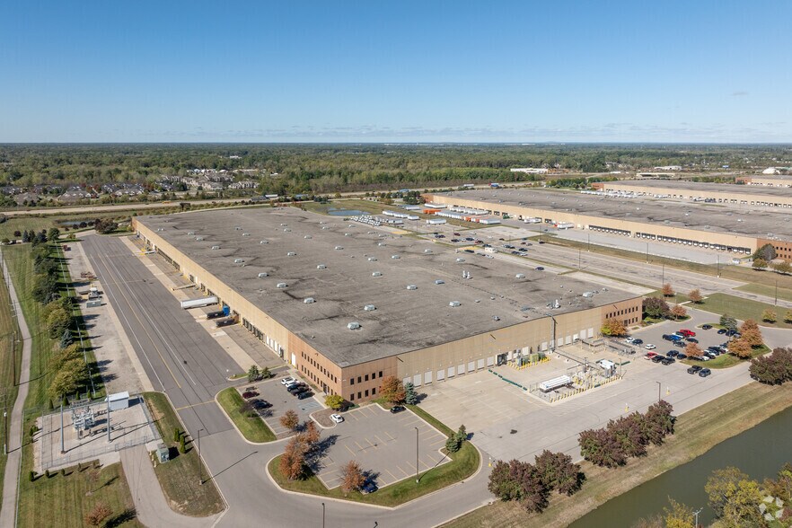 More Photos Of 20001 Brownstown Center Dr, Brownstown Unknown For Lease