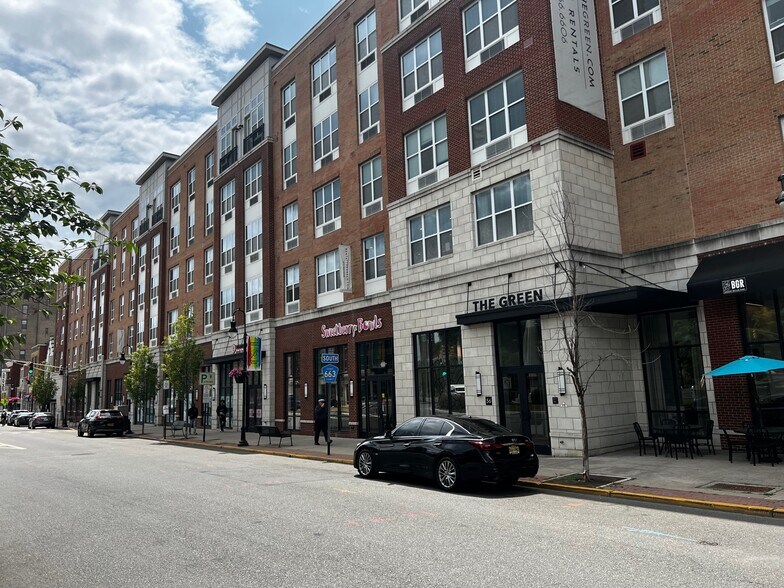 More Photos Of 56 Broad St, Bloomfield Apartments For Lease