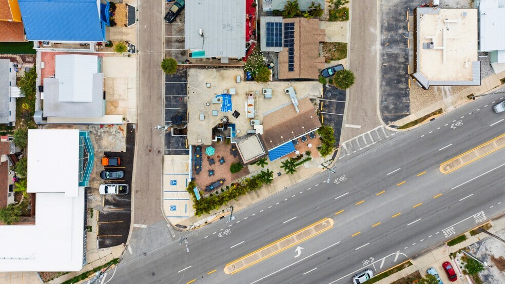 More Photos Of 17814 Gulf Blvd, Redington Shores Storefront Retail Residential For Sale