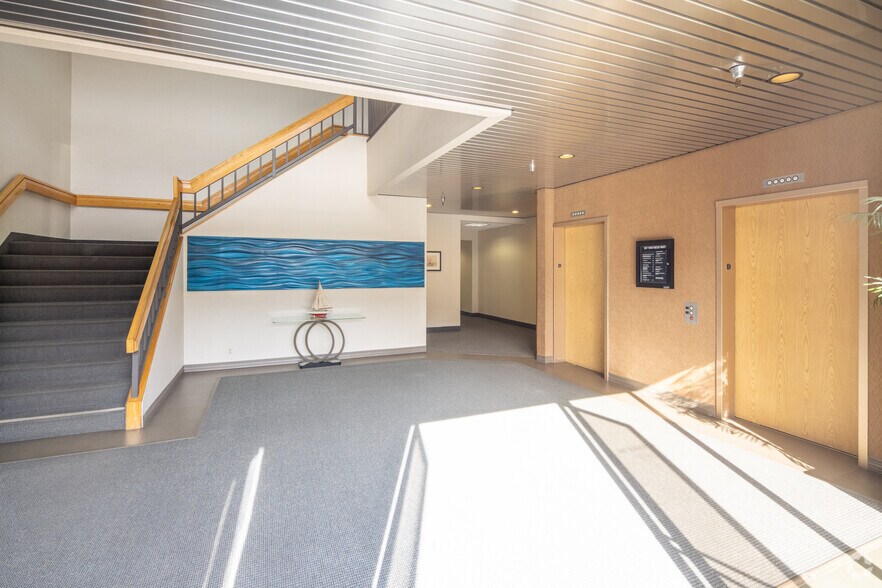 More Photos Of 357 Van Ness Way, Torrance Unknown For Lease