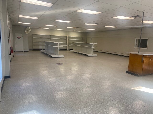 More Photos Of 489 Southgate Rd, Dothan Warehouse For Lease