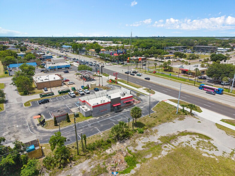 More Photos Of 3250 W Vine St, Kissimmee General Retail For Sale