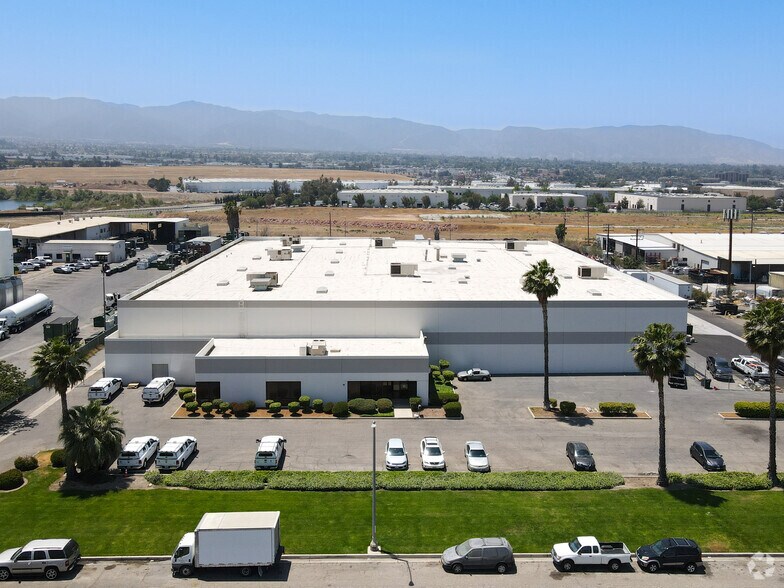 More Photos Of 720 S Temescal St, Corona Manufacturing For Lease