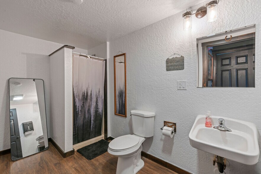 More Photos Of 3449 Swan Valley hwy, Irwin Bar For Sale