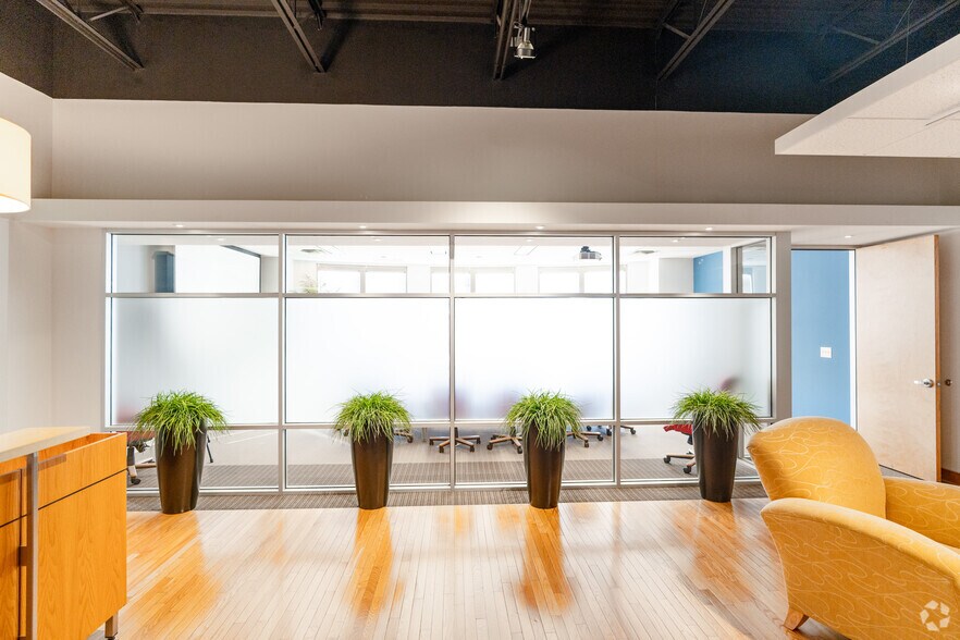 More Photos Of 7780 Brier Creek Pky, Raleigh Medical For Lease